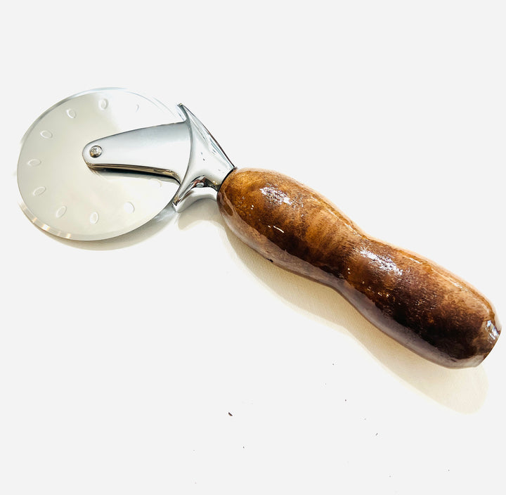 Pizza Cutter Walnut Handle with Stainless Steel Rotary Blade